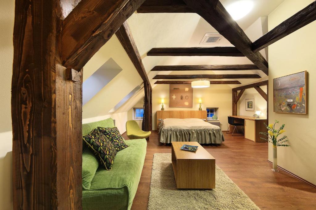 Hotel Edward Kelly Cesky Krumlov Quarto foto