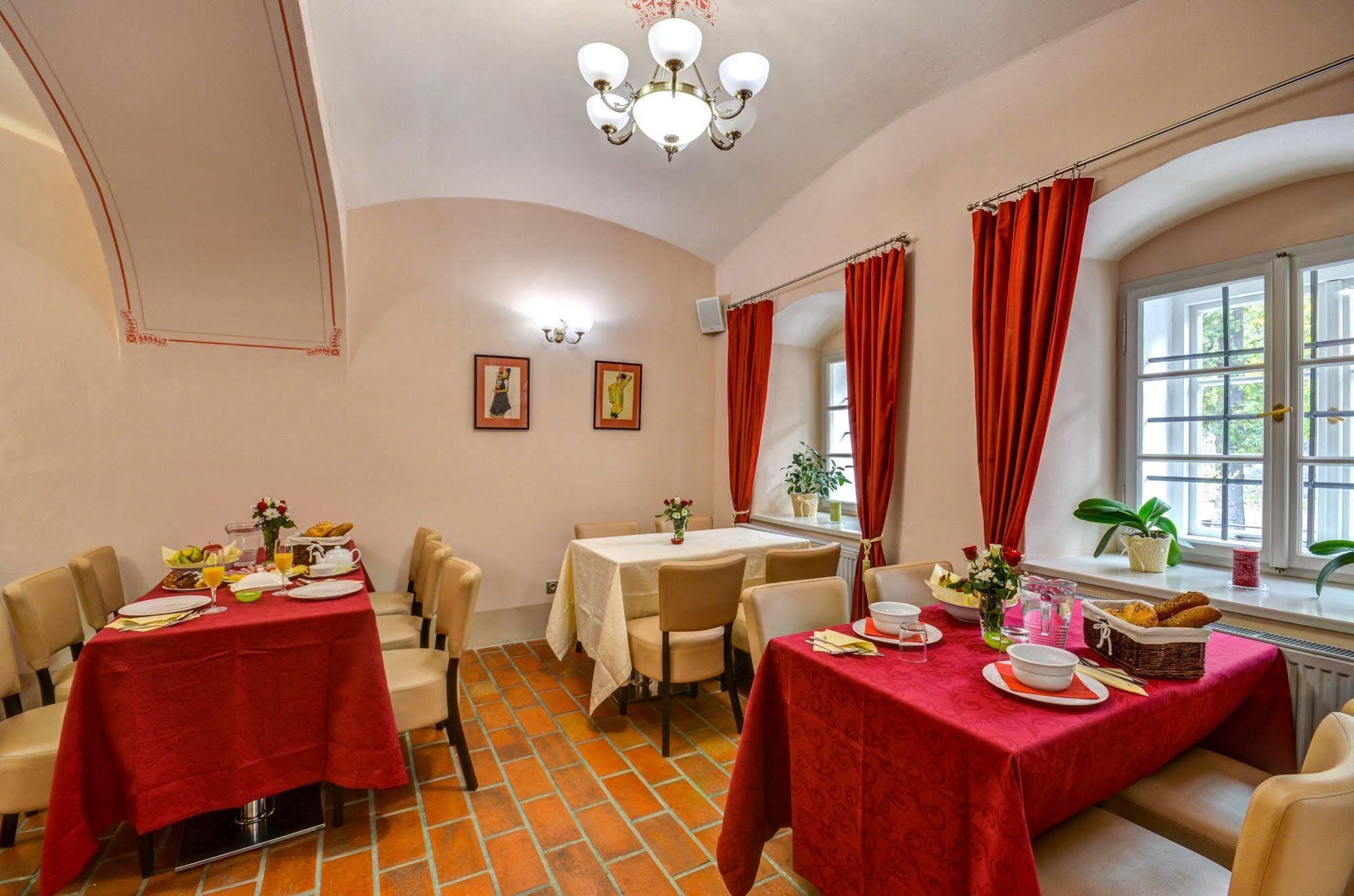 Hotel Edward Kelly Cesky Krumlov Exterior foto